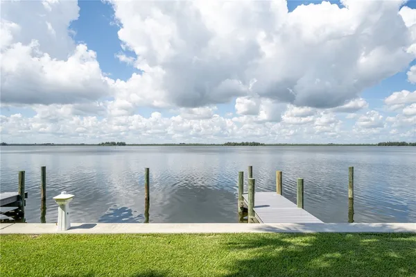 $5,000 | 1001 Bay Road, Unit 209, Vero Beach, FL 32963