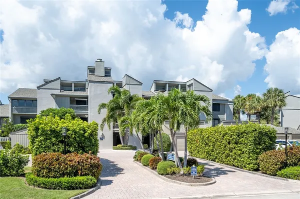 $5,000 | 1001 Bay Road, Unit 209, Vero Beach, FL 32963