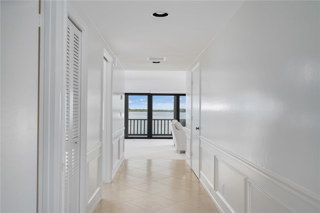 1001 Bay Road, Unit 209 Vero Beach, FL 32963 - Photo 7 of 25