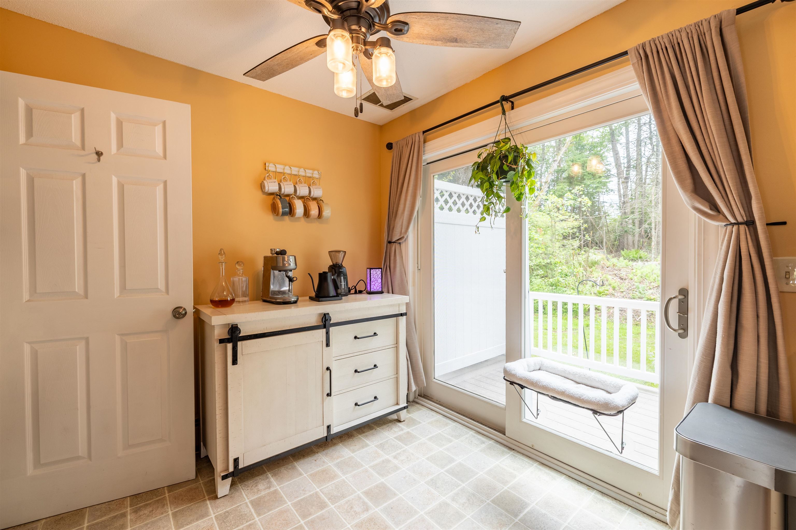 34 Woodland Green Rochester, NH 03868 - Photo 13 of 28