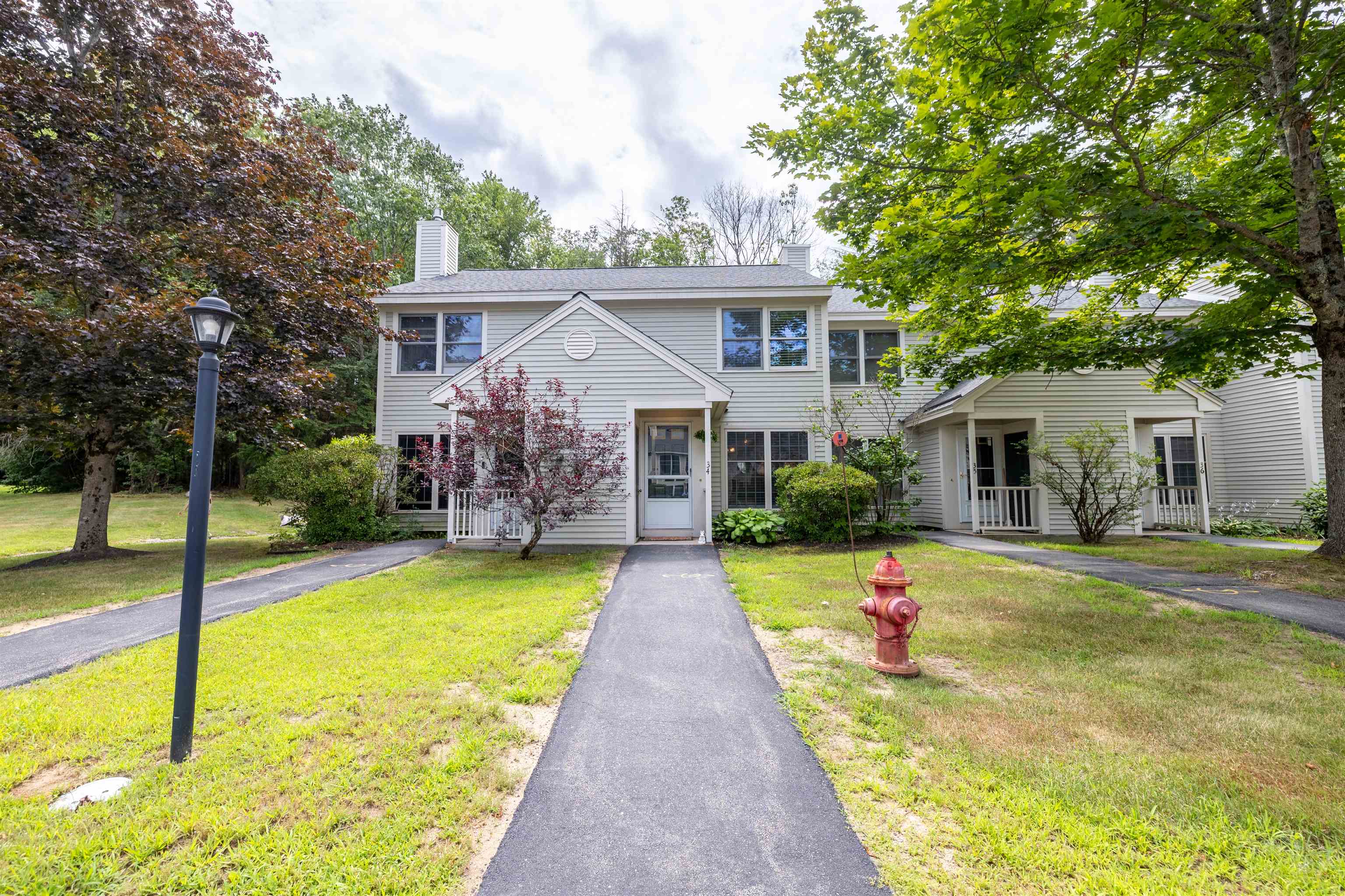 34 Woodland Green Rochester, NH 03868 - Photo 2 of 28