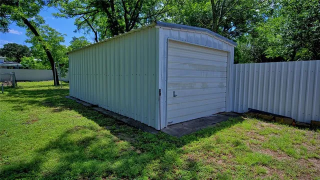 $175,000 | 411 West Pine Street, Nocona, TX 76255