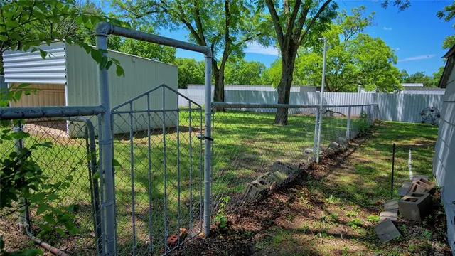 $175,000 | 411 West Pine Street, Nocona, TX 76255