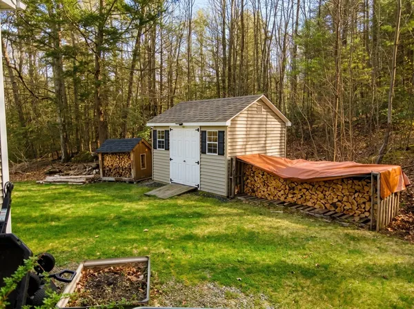 $649,000 | 122 May Brook Road, Holland, MA 01521