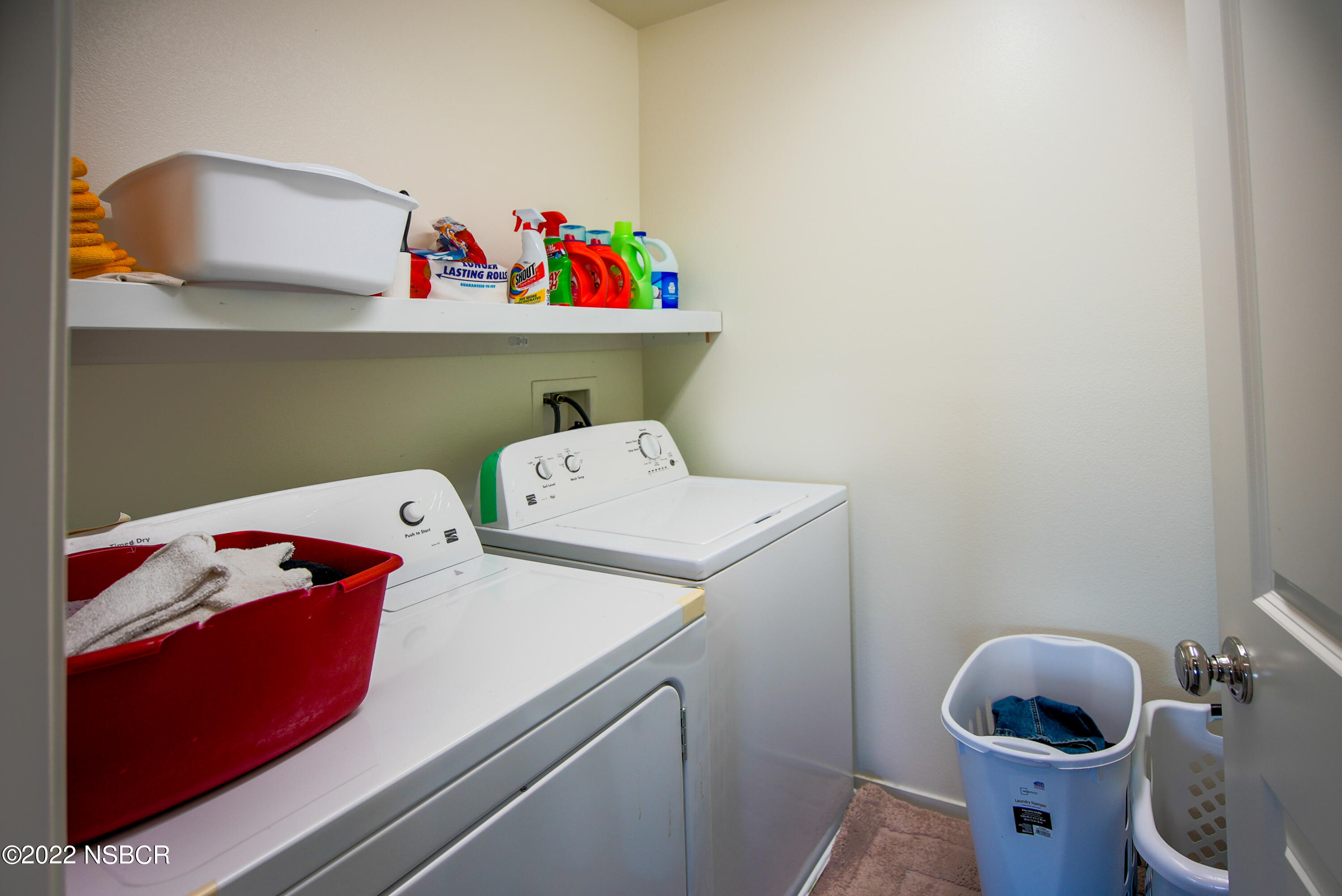 1307 Crown Circle Lompoc, CA 93436 - Photo 26 of 34 Laundry