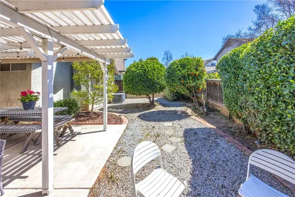 $568,000 | 1720 Kingston Circle, Redlands, CA 92374