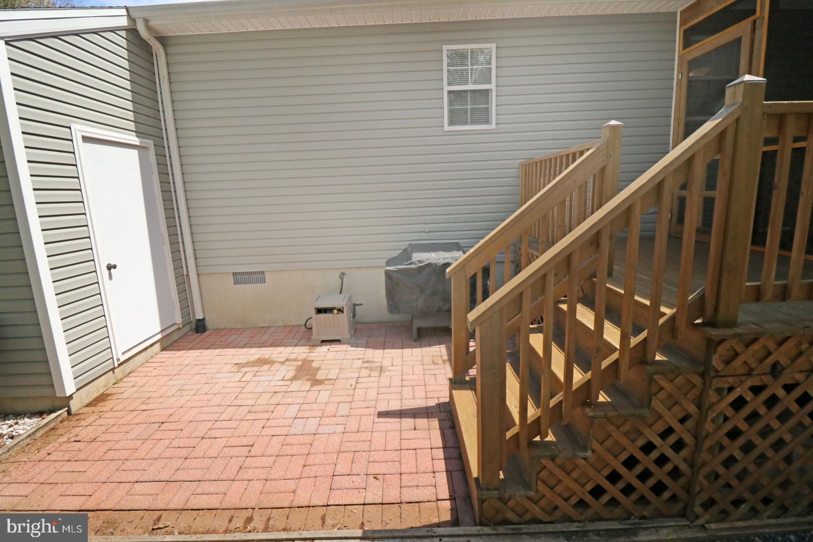 39 Gloucester Road Ocean Pines, MD 21811 - Photo 19 of 24 Built in shed holds tools and beach toys