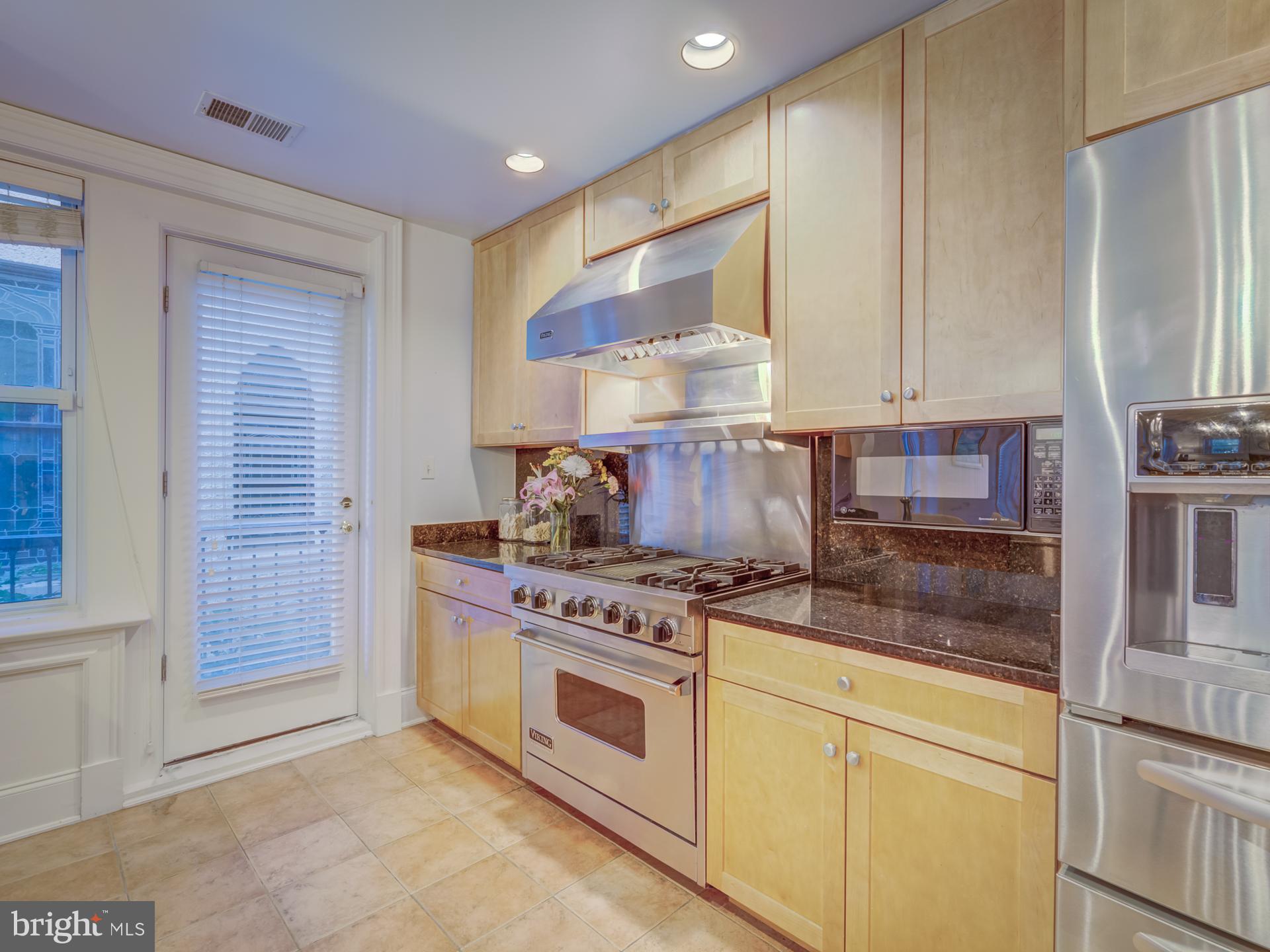 1882 Columbia Road Northwest, Unit 103 Washington, DC 20009 - Photo 11 of 41