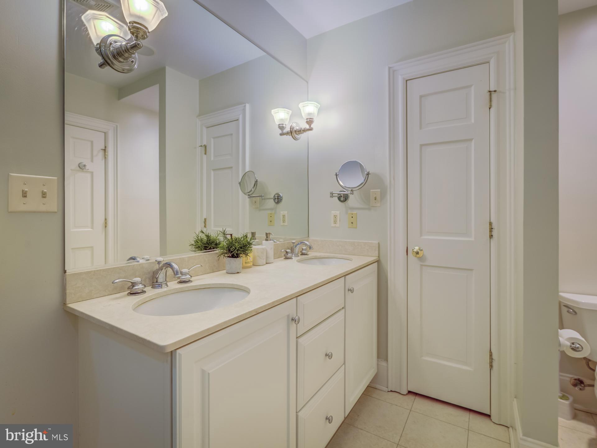 1882 Columbia Road Northwest, Unit 103 Washington, DC 20009 - Photo 28 of 41