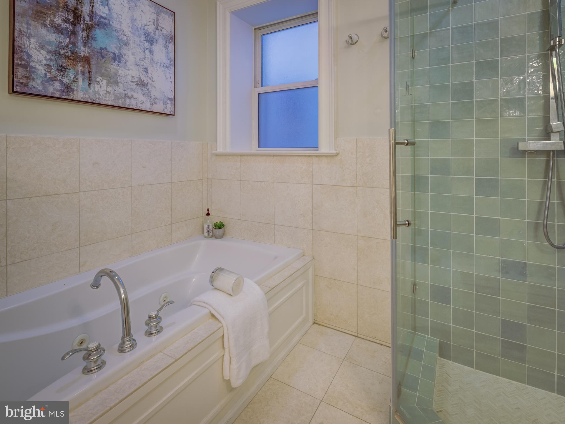 1882 Columbia Road Northwest, Unit 103 Washington, DC 20009 - Photo 30 of 41