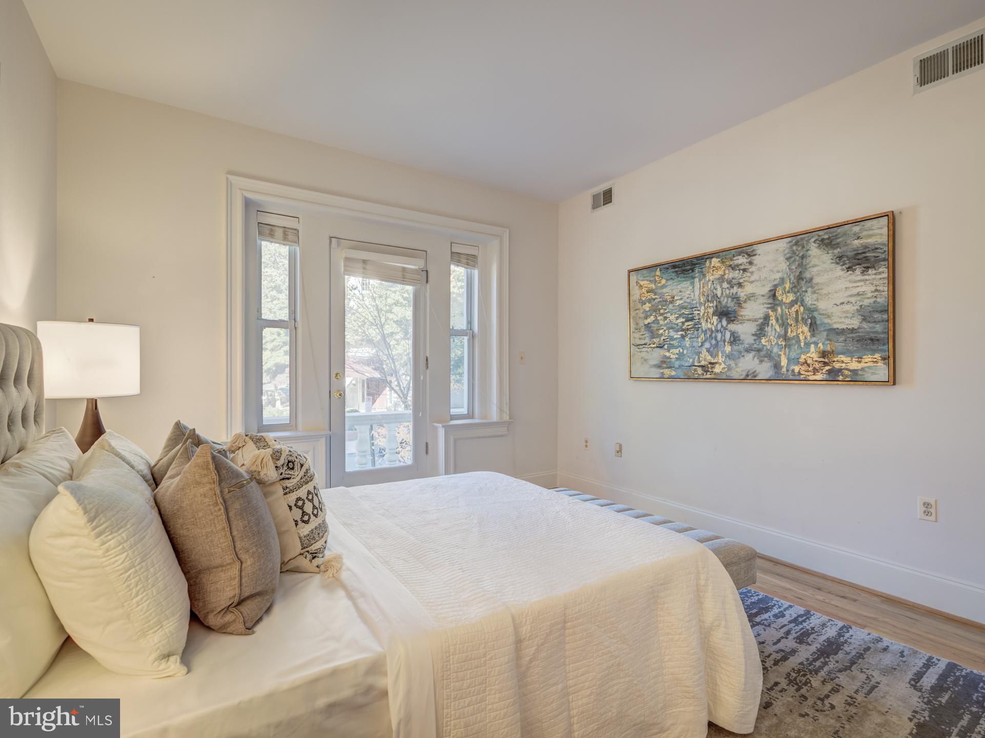 1882 Columbia Road Northwest, Unit 103 Washington, DC 20009 - Photo 33 of 41