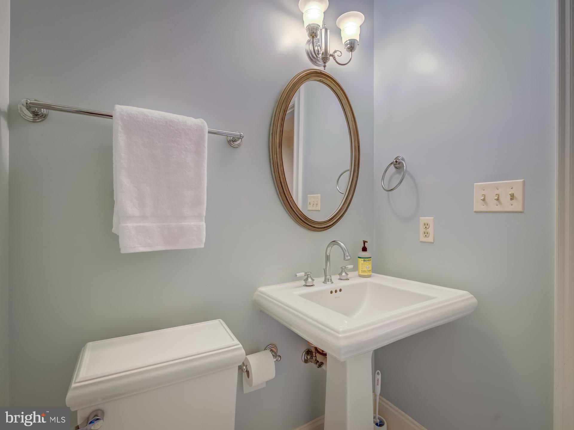 1882 Columbia Road Northwest, Unit 103 Washington, DC 20009 - Photo 37 of 41