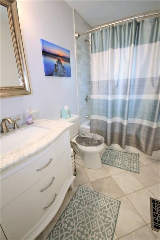 73 Mohawk Trail Cranston, RI 02921 - Photo 8 of 17 Gallery Image 8