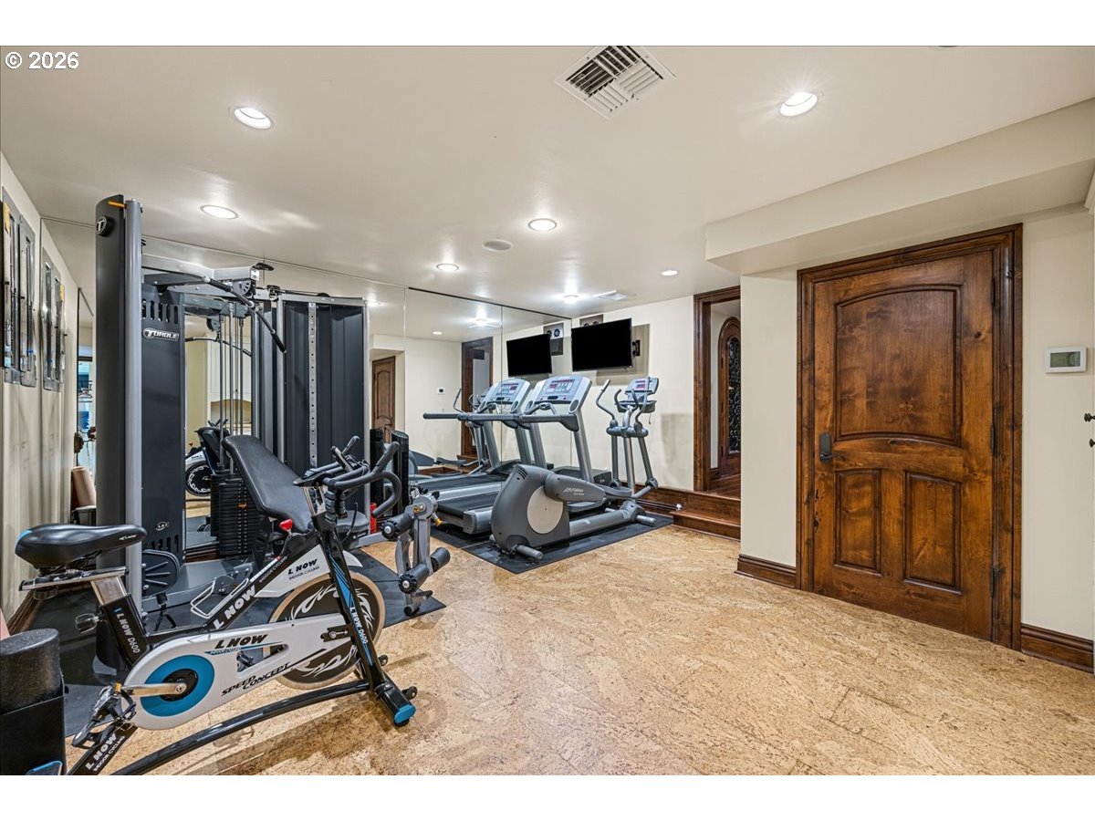 1527 Lake Front Road Lake Oswego, OR 97034 - Photo 33 of 44