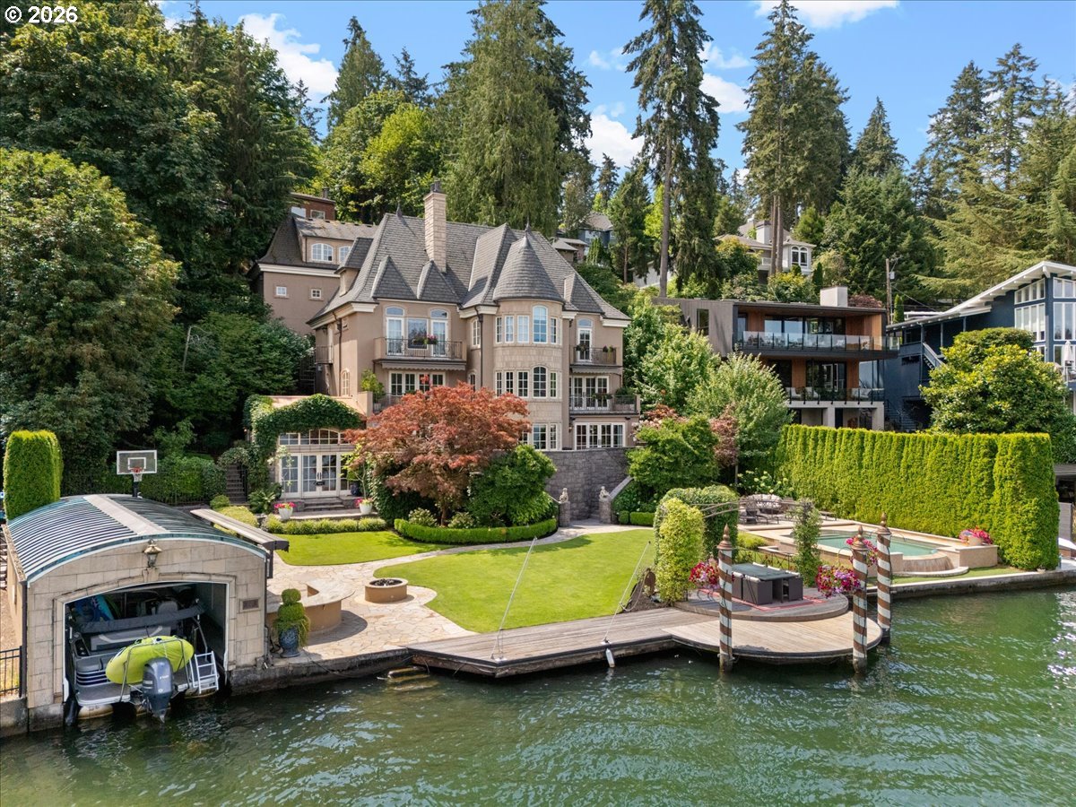 1527 Lake Front Road Lake Oswego, OR 97034 - Photo 6 of 44