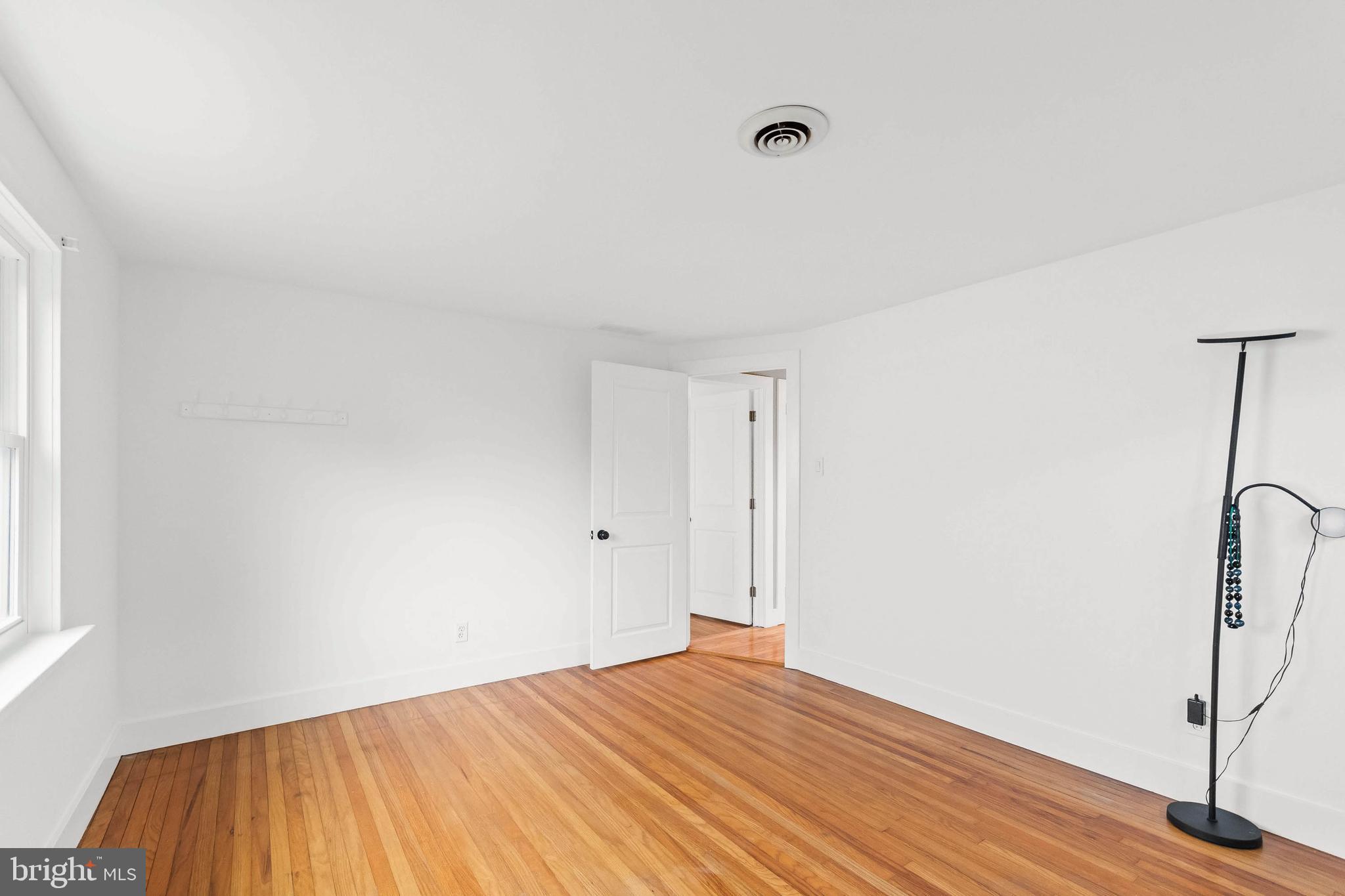 533 9th Avenue Lindenwold, NJ 08021 - Photo 19 of 32 Gallery Image 19