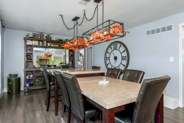 $420,000 | 2633 East Langsford Road, Lee's Summit, MO 64063