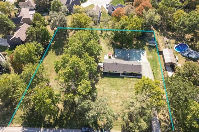 $420,000 | 2633 East Langsford Road, Lee's Summit, MO 64063