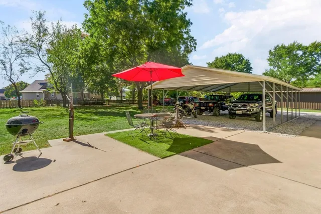 $420,000 | 2633 East Langsford Road, Lee's Summit, MO 64063