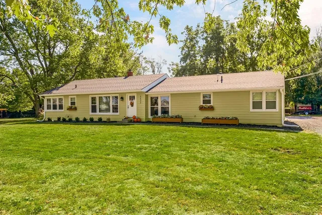 $420,000 | 2633 East Langsford Road, Lee's Summit, MO 64063