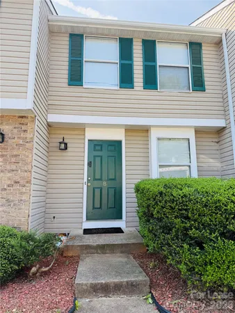 $1,590 | 9616 Vinca Circle, Unit B, Charlotte, NC 28213