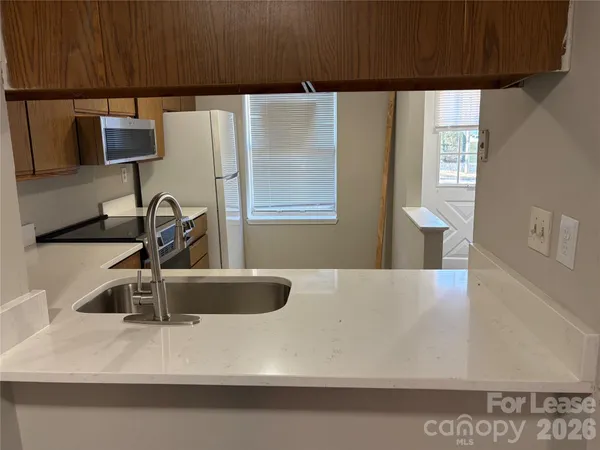 a close view of sink and tap