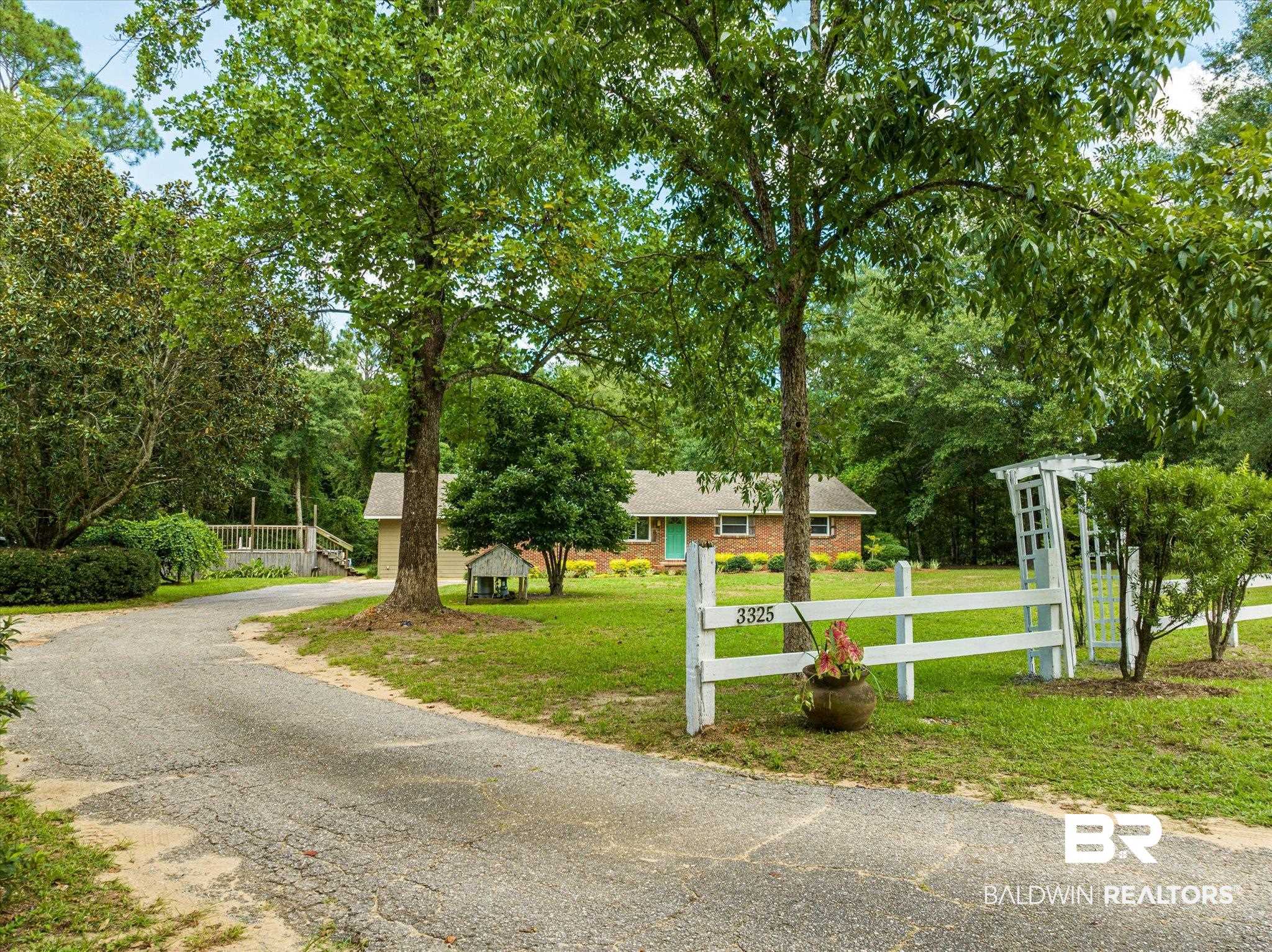 3325 Lacoste Road Mobile, AL 36618 - Photo 20 of 35 Exterior space with a lawn
