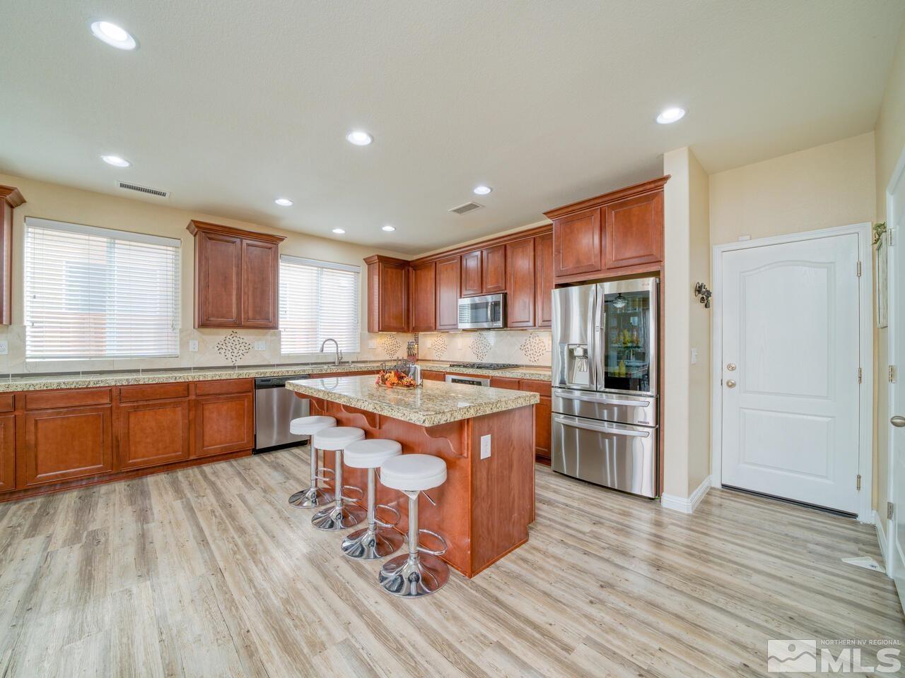 455 Luciana Drive Reno, NV 89521 - Photo 9 of 25 Photo 9