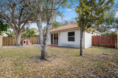 $600,000 | 4155 Northwest 1st Court, Delray Beach, FL 33445