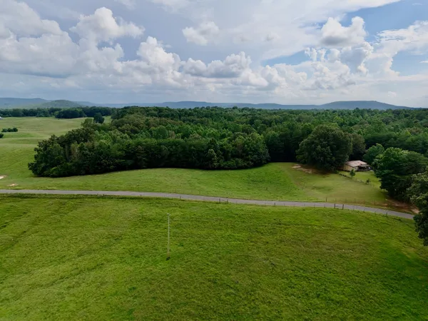 $89,000 | 1 Barlow Road West, Rock Island, TN 38581