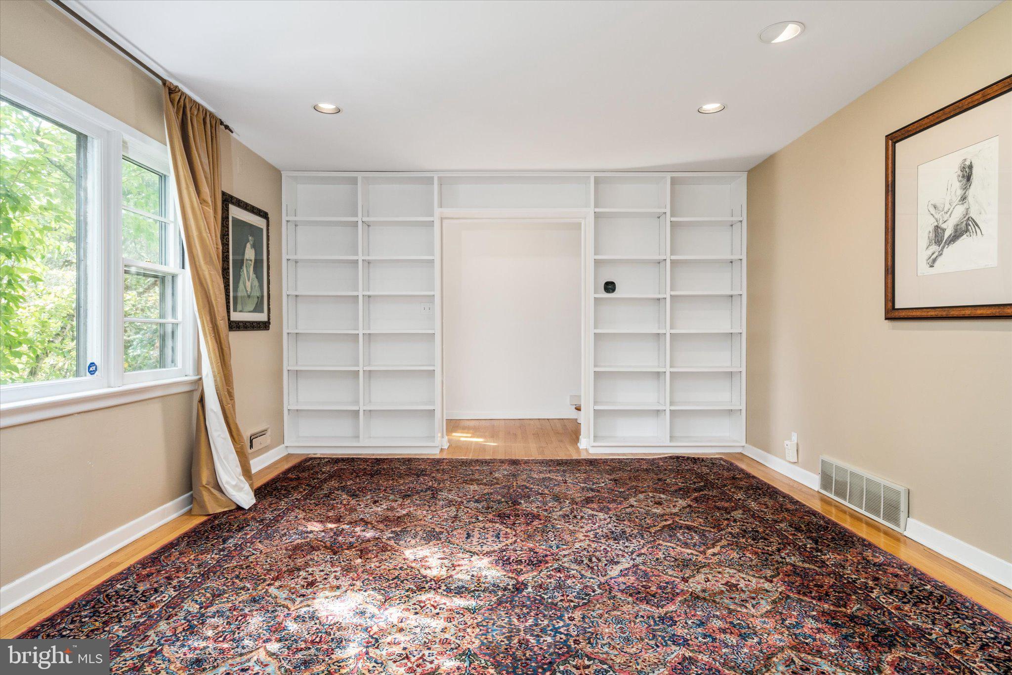 56 Marion Road East Princeton, NJ 08540 - Photo 11 of 36