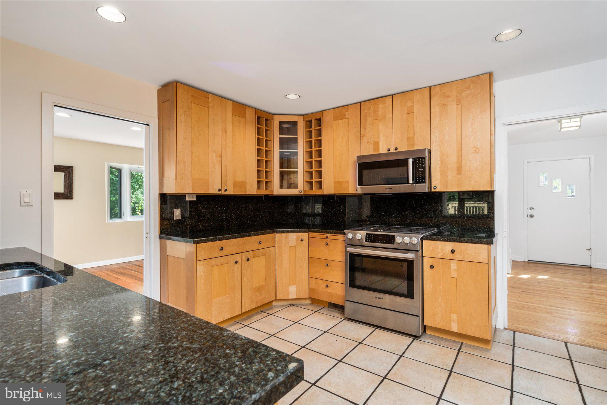 56 Marion Road East Princeton, NJ 08540 - Photo 4 of 36