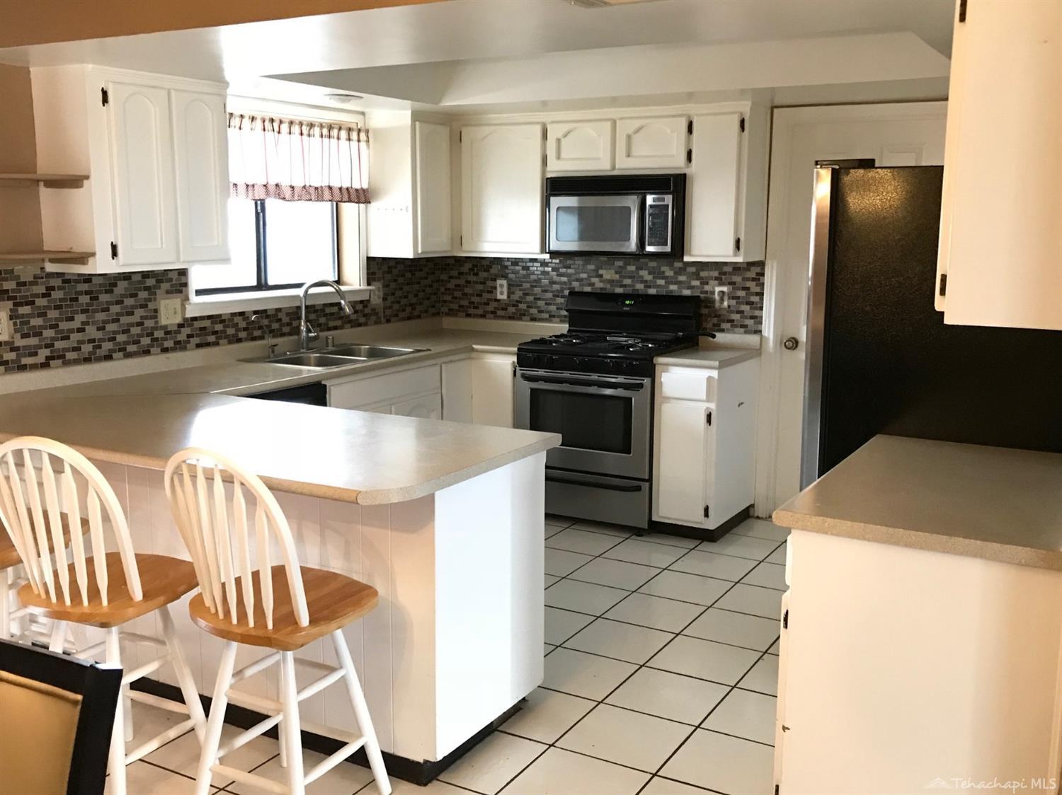 22709 Mariposa Road Tehachapi, CA 93561 - Photo 18 of 20 Gallery Image 18