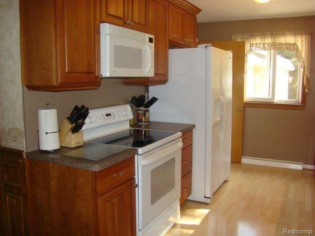 4677 Havens Road Dryden, MI 48428 - Photo 2 of 19 kitchenapp