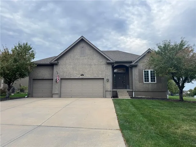 $540,000 | 14650 South Glen Eyrie Street, Olathe, KS 66061