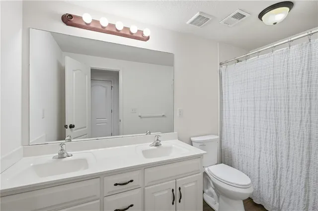 $560,000 | 14650 South Glen Eyrie Street, Olathe, KS 66061