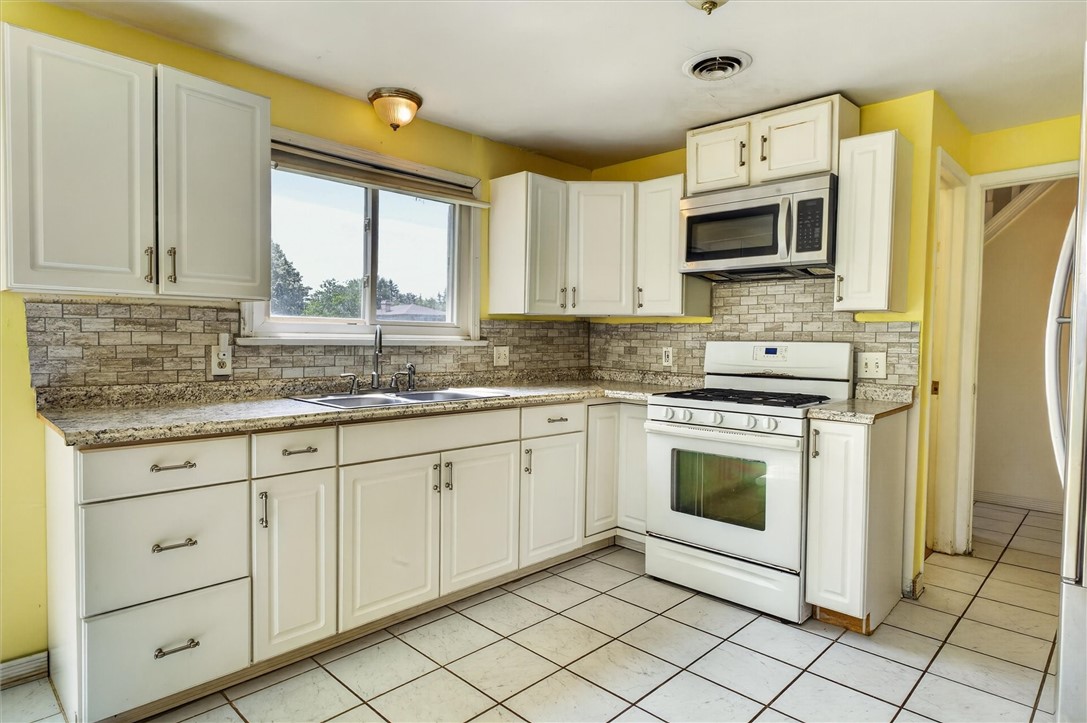 300 Wildbriar Road Henrietta, NY 14623 - Photo 20 of 30 Gallery Image 20