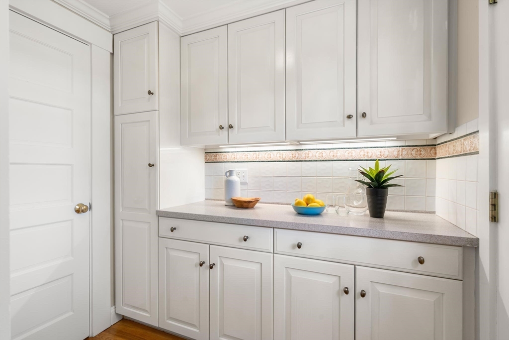 47 Cotswold Road Brookline, MA 02445 - Photo 12 of 30