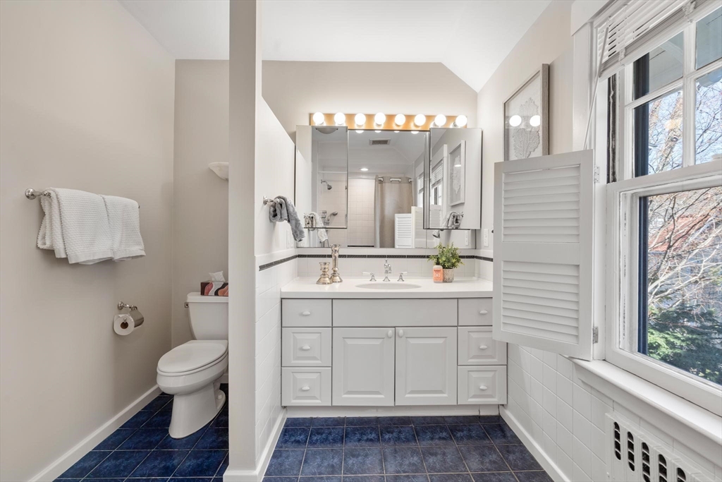 47 Cotswold Road Brookline, MA 02445 - Photo 21 of 30
