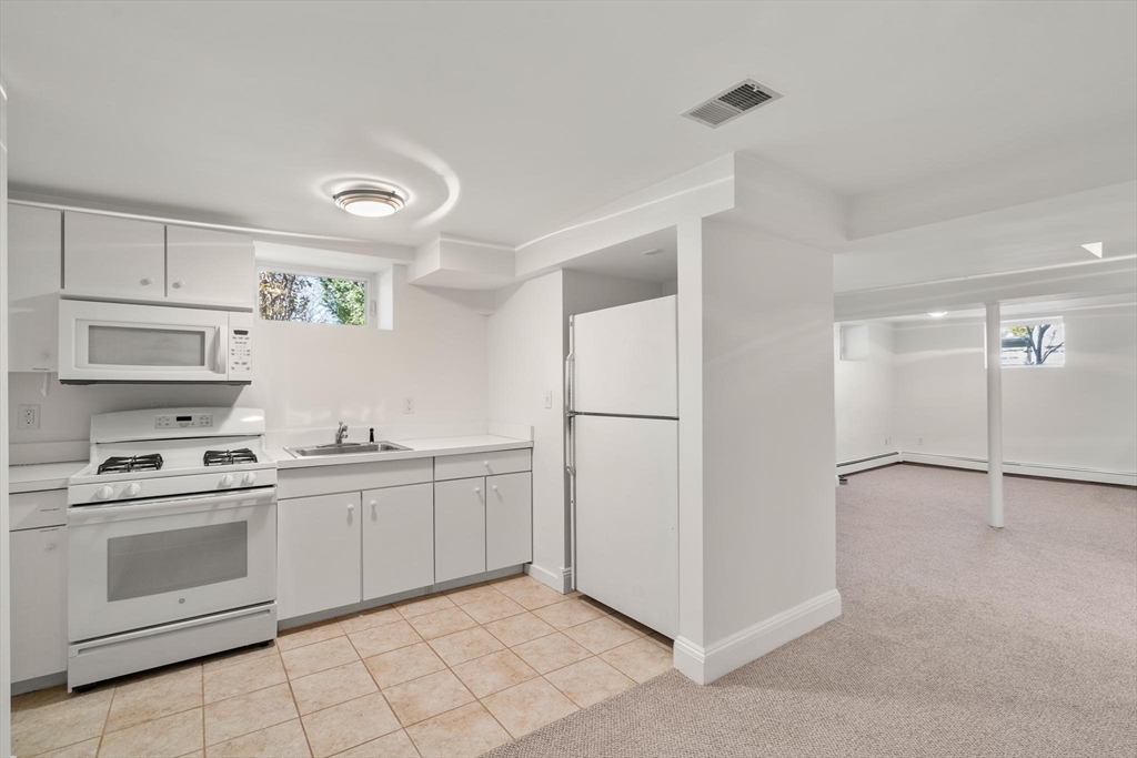 47 Cotswold Road Brookline, MA 02445 - Photo 24 of 30