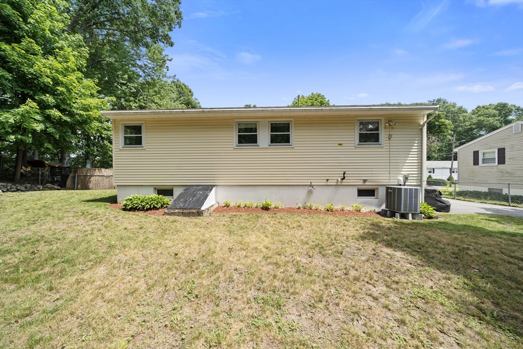 58 Basse Road Lynn, MA 01905 - Photo 22 of 24 Gallery Image 22