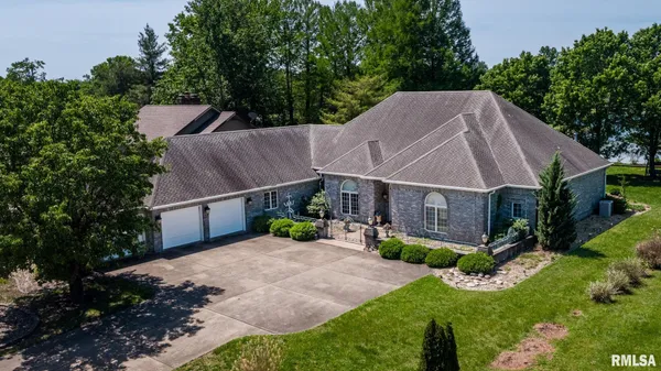 $549,000 | 608 Saluki Drive, Marion, IL 62959