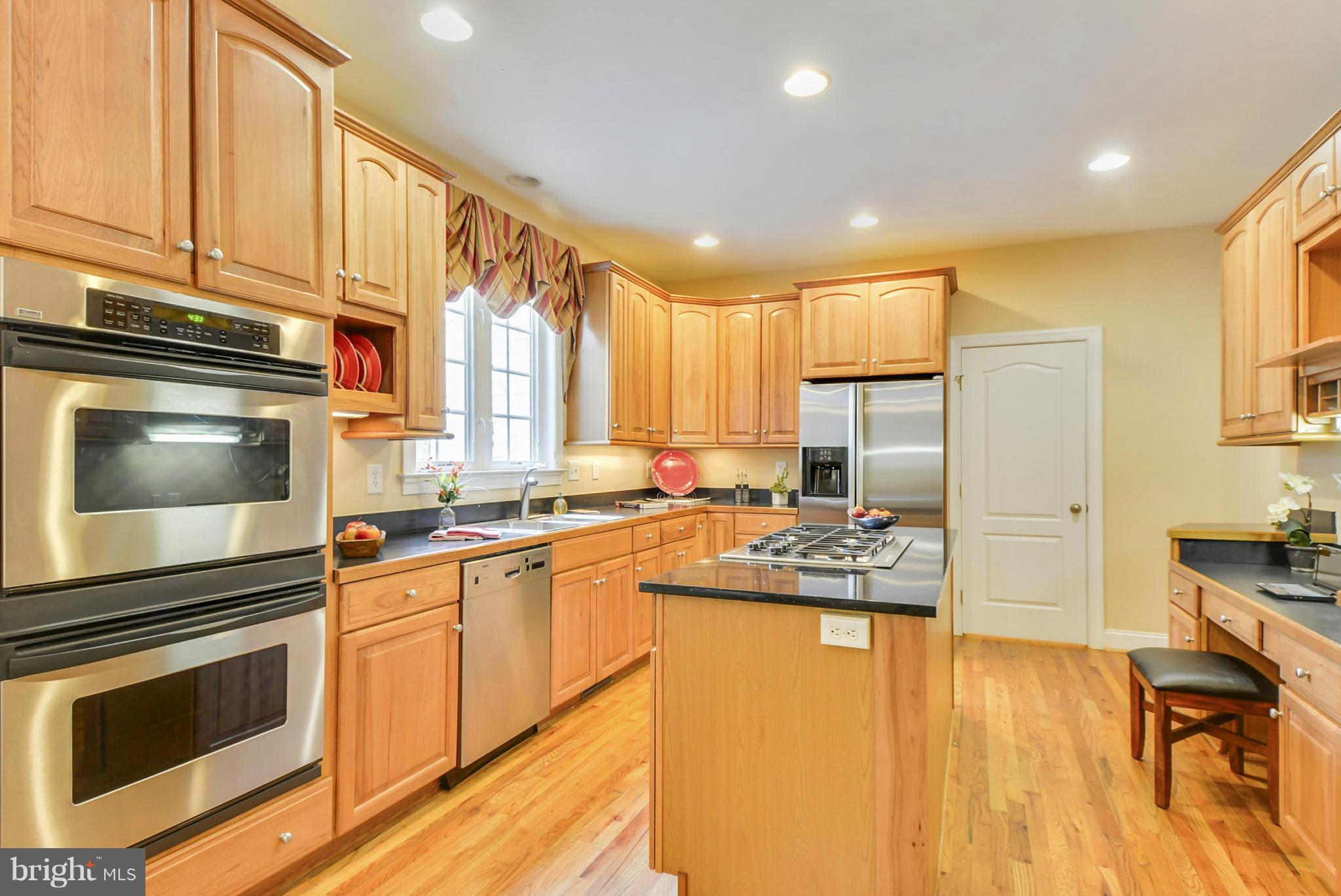 5261 Ed Prout Road Lothian, MD 20711 - Photo 12 of 28 Kitchen