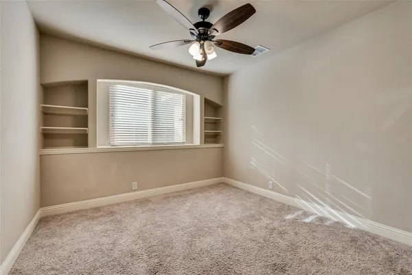 $2,650 | 550 Lily Street, Crowley, TX 76036