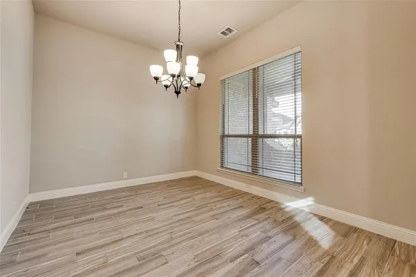 $2,650 | 550 Lily Street, Crowley, TX 76036