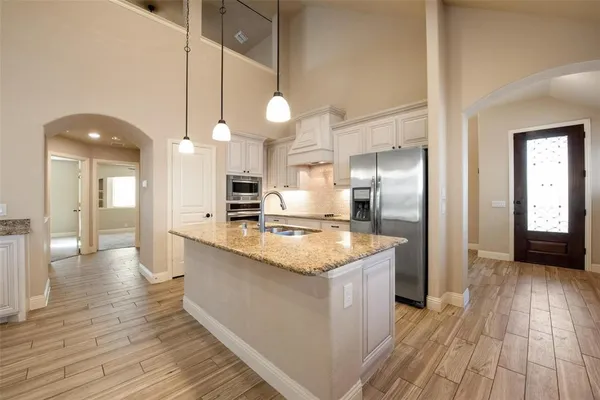 $2,650 | 550 Lily Street, Crowley, TX 76036