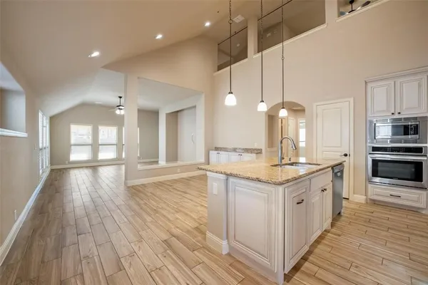 $2,650 | 550 Lily Street, Crowley, TX 76036