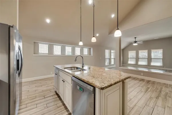 $2,650 | 550 Lily Street, Crowley, TX 76036