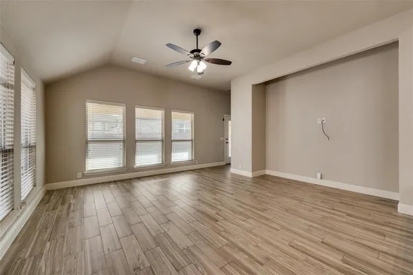 $2,650 | 550 Lily Street, Crowley, TX 76036
