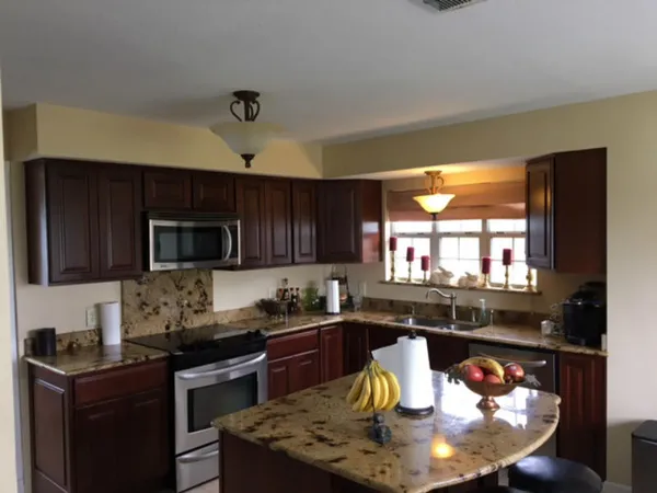 $679,000 | 9217 County Road 2226, Taft, TX 78390